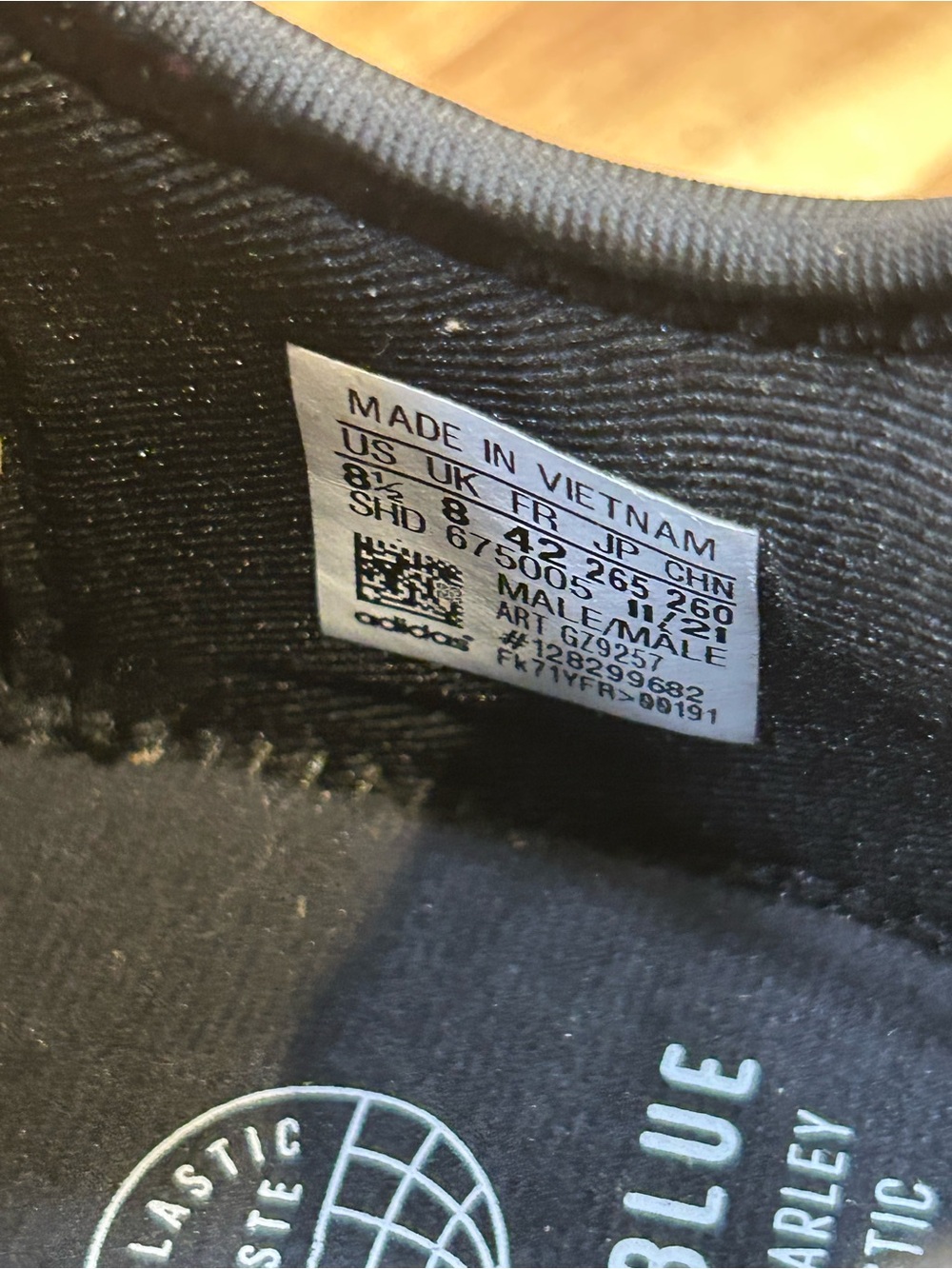 (Brand New) Men’s 8 1/2 Adidas NMD R1 Primeblue “Gum Bottoms” - Picture 6 of 15